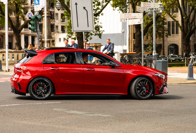 Mercedes-AMG A 45 S W177