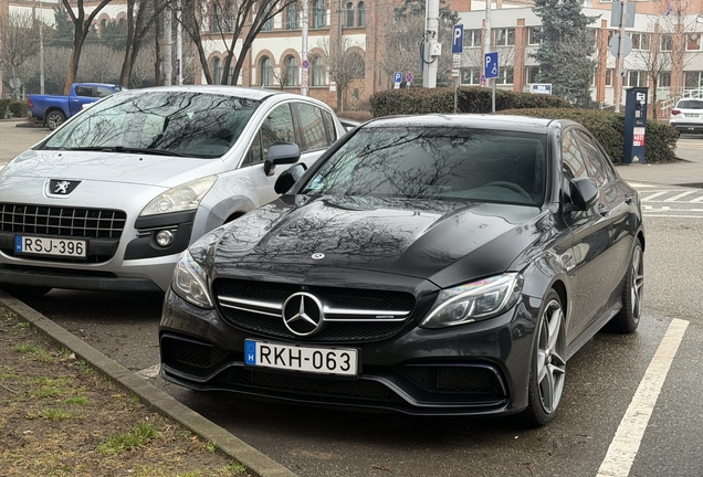 Mercedes-AMG C 63 S W205