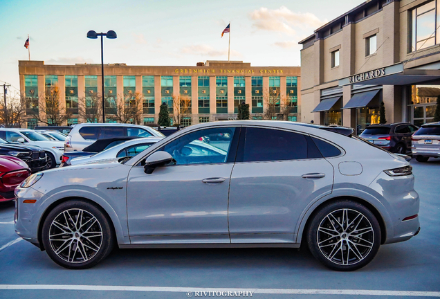 Porsche Cayenne Coupé Turbo E-Hybrid