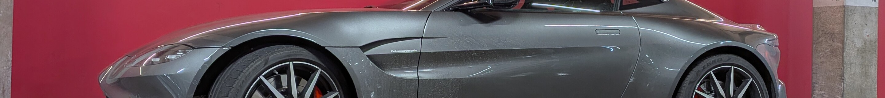 Aston Martin V8 Vantage 2018