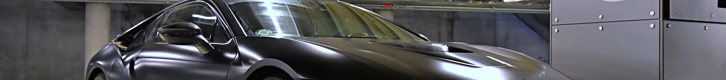 BMW i8 Protonic Frozen Black Edition