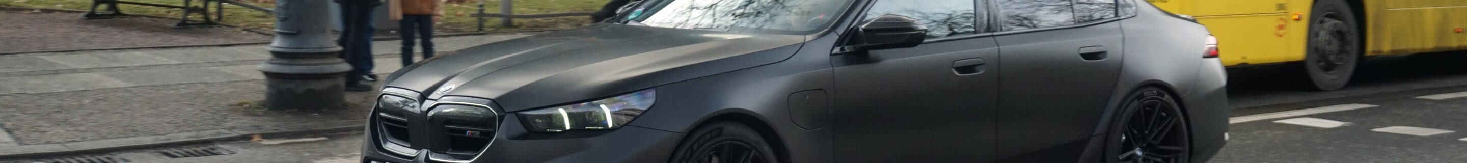 BMW M5 G90