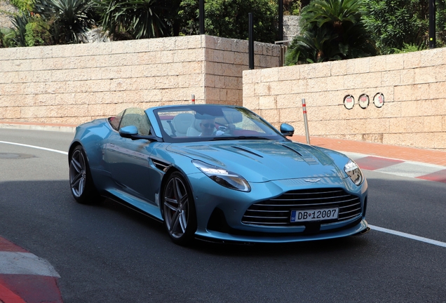 Aston Martin DB12 Volante