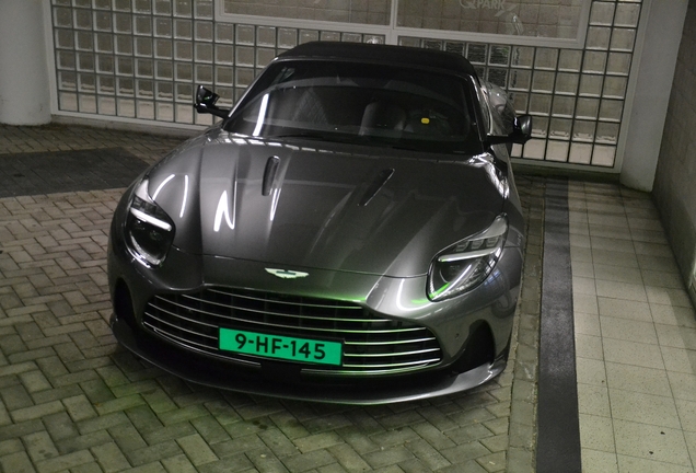 Aston Martin DB12 Volante