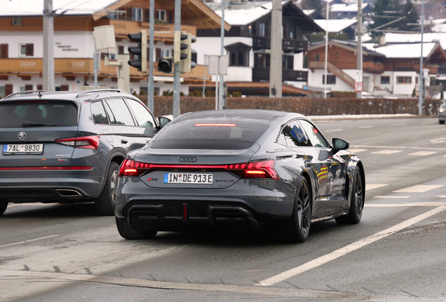 Audi RS E-Tron GT 2025