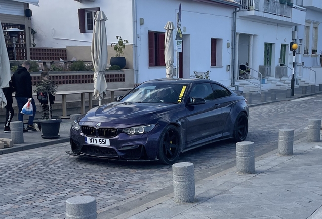 BMW M4 F82 Coupé Liberty Walk Widebody