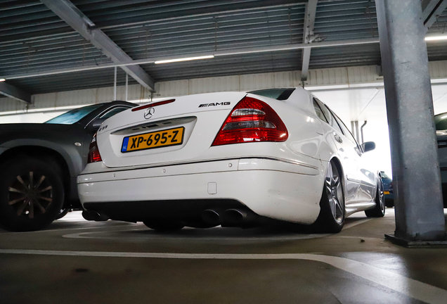 Mercedes-Benz E 55 AMG