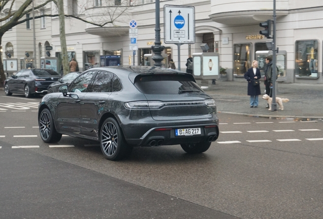 Porsche 95B Macan GTS MkIII