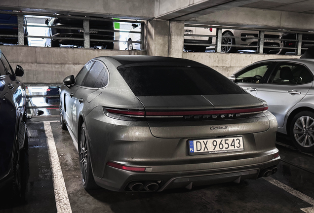 Porsche 972 Panamera Turbo S E-Hybrid
