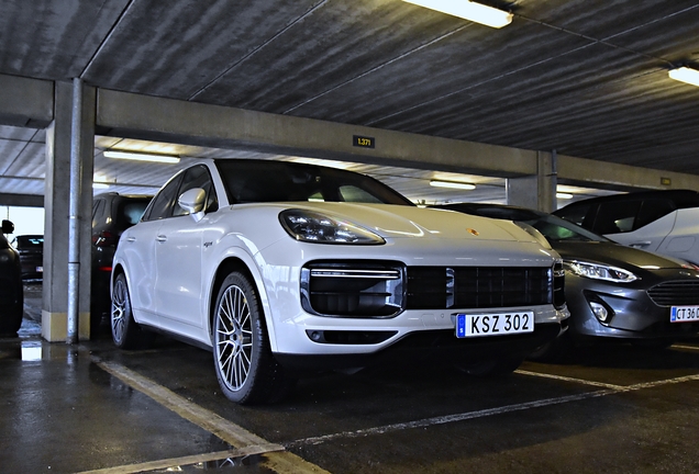Porsche Cayenne Coupé Turbo S E-Hybrid