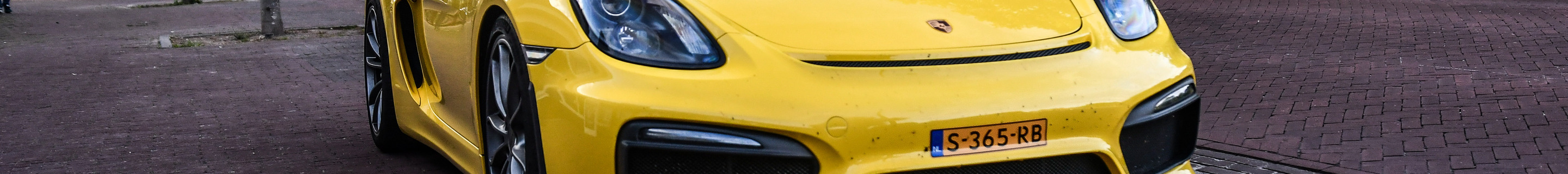 Porsche 981 Cayman GT4