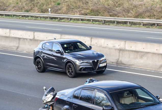 Alfa Romeo Stelvio Quadrifoglio 2023
