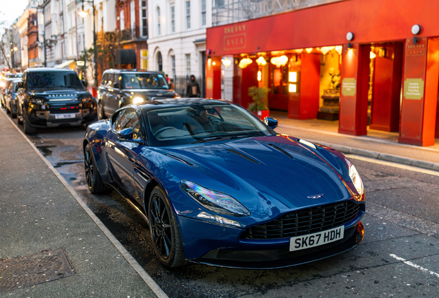 Aston Martin DB11
