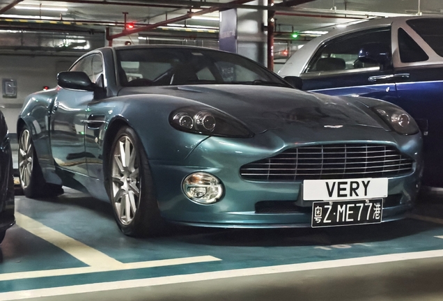 Aston Martin Vanquish S