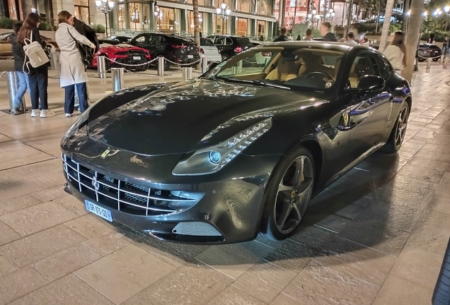 Ferrari FF