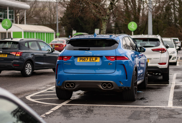Jaguar F-PACE SVR