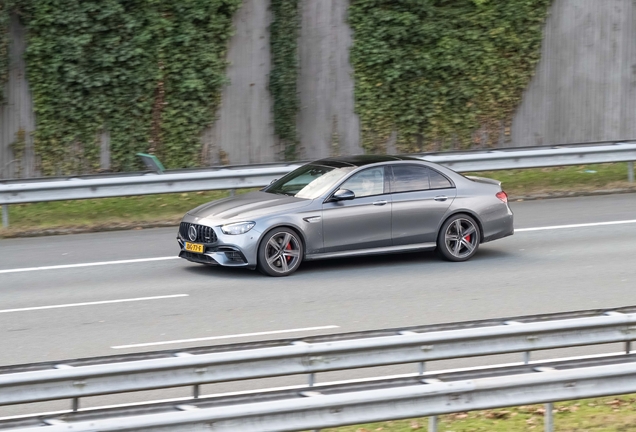 Mercedes-AMG E 63 S W213 2021