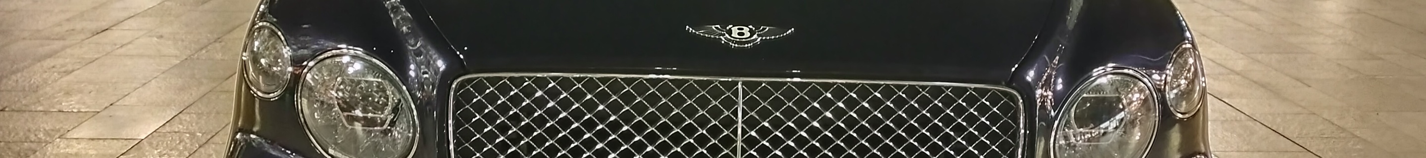 Bentley Bentayga Azure
