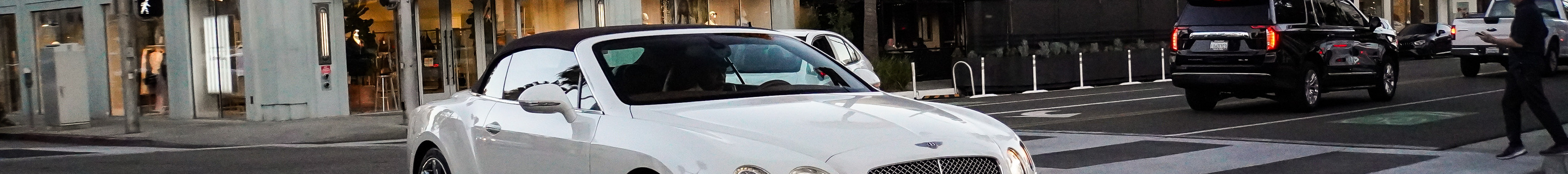 Bentley Continental GTC 2012