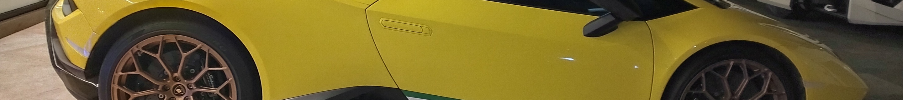 Lamborghini Huracán LP640-4 Performante