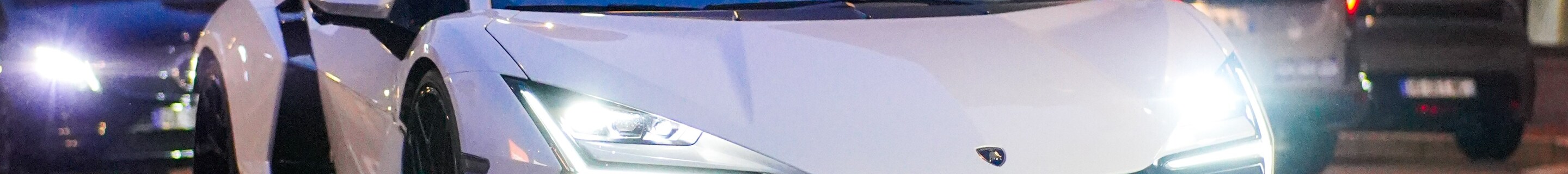 Lamborghini Revuelto