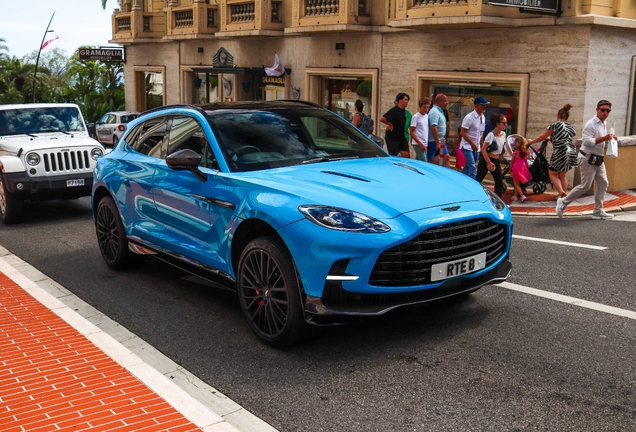 Aston Martin DBX707