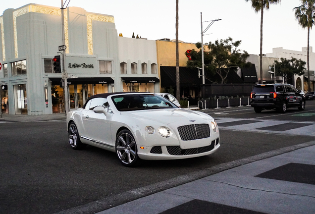 Bentley Continental GTC 2012
