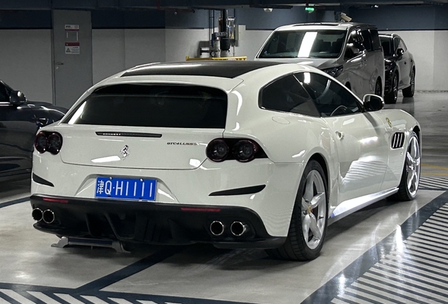 Ferrari GTC4Lusso T
