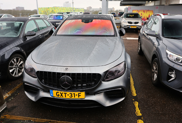 Mercedes-AMG E 63 S W213