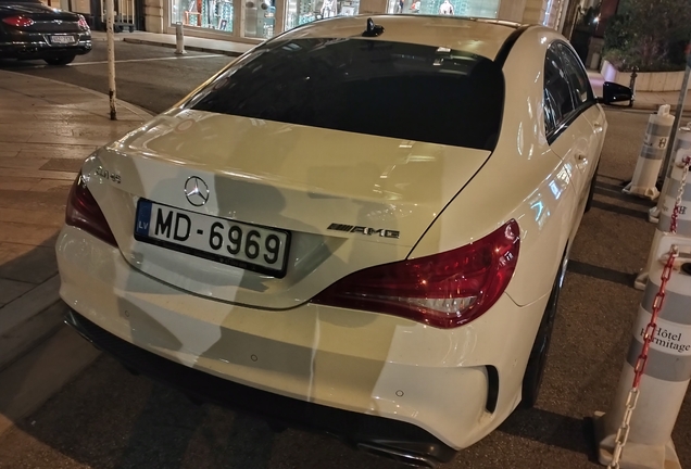 Mercedes-Benz CLA 45 AMG C117