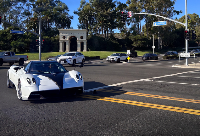 Pagani Huayra Roadster