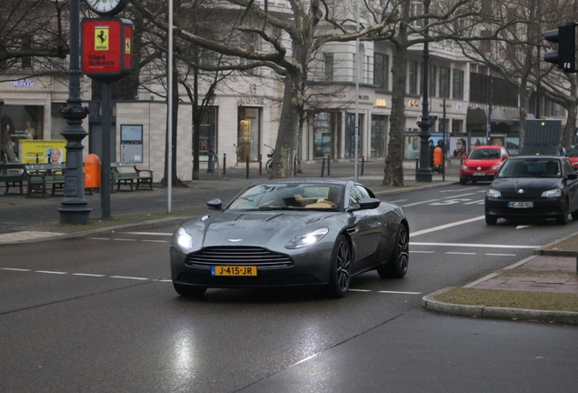 Aston Martin DB11