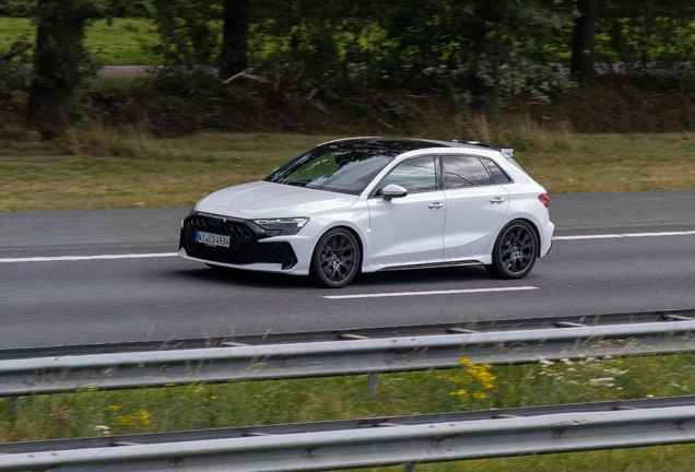 Audi RS3 Sportback 8Y 2025