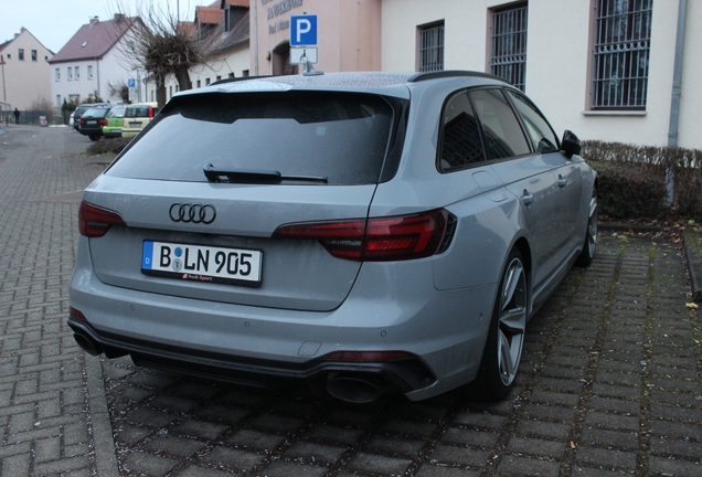 Audi RS4 Avant B9