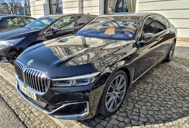 BMW M760Li xDrive 2019