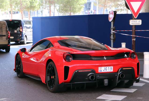 Ferrari 488 Pista