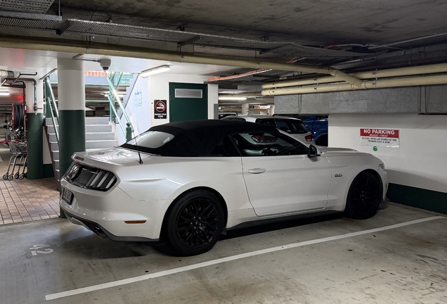 Ford Mustang GT Convertible 2015