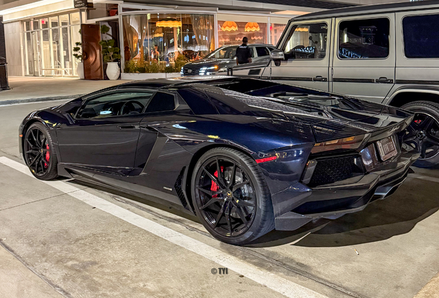 Lamborghini Aventador LP700-4 Roadster