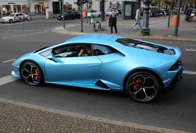 Lamborghini Huracán LP640-4 EVO