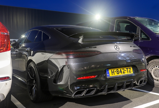 Mercedes-AMG GT 63 S X290
