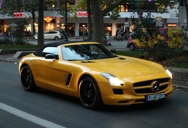 Mercedes-Benz SLS AMG GT Roadster
