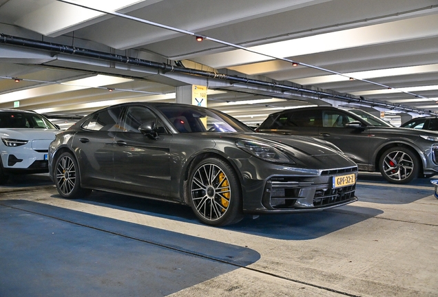 Porsche 972 Panamera Turbo E-Hybrid