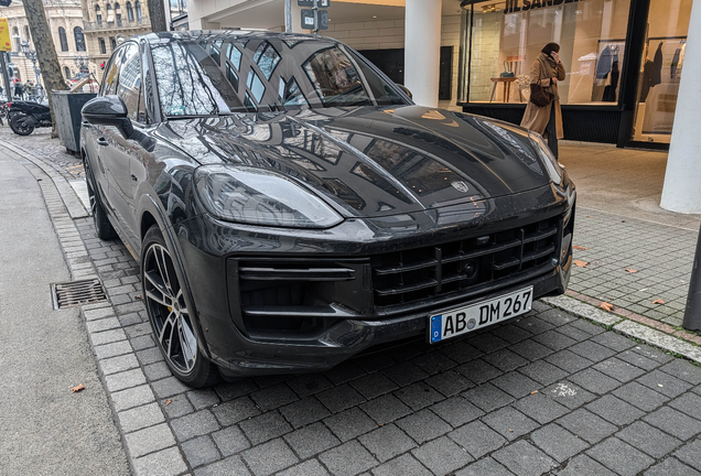 Porsche 9YA Cayenne Turbo E-Hybrid