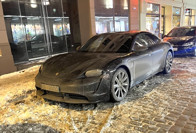 Porsche Taycan Turbo