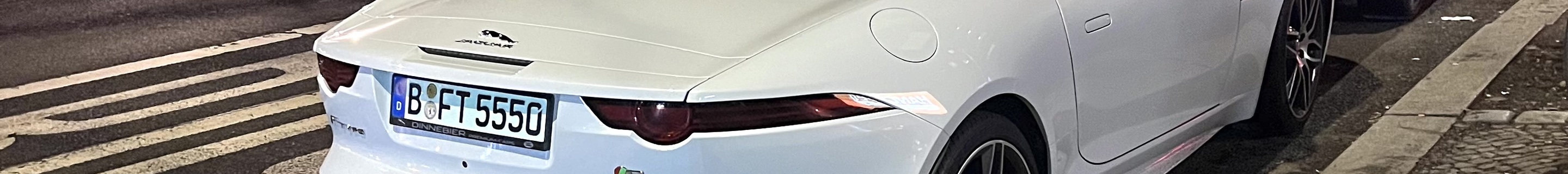 Jaguar F-TYPE R Convertible 2017