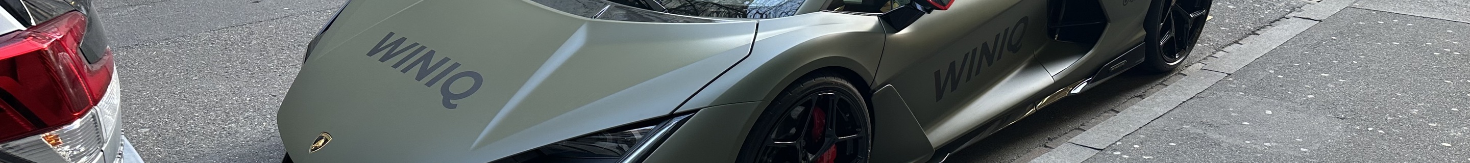Lamborghini Revuelto