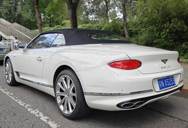 Bentley Continental GTC V8 Azure