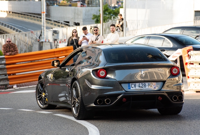 Ferrari FF