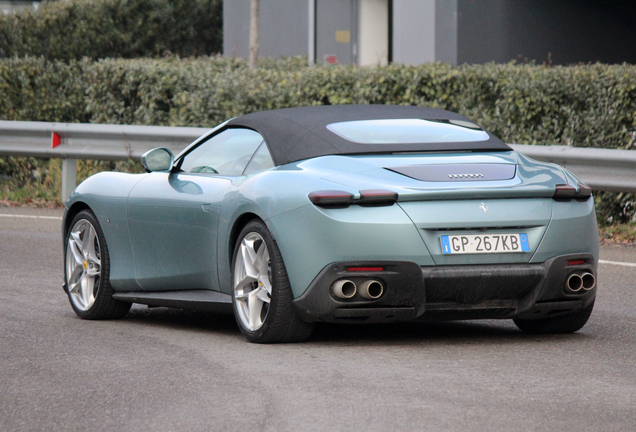 Ferrari Roma Spider