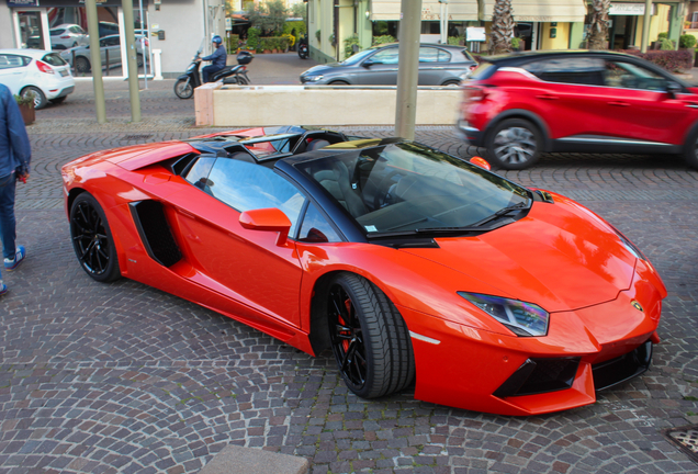 Lamborghini Aventador LP700-4 Roadster